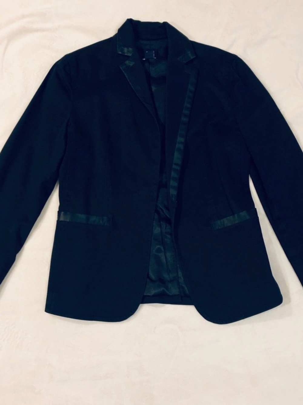 GAP Black Women's Satin-Trim Blazer